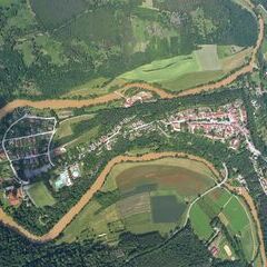 Flugwegposition um 13:06:28: Aufgenommen in der Nähe von Gemeinde Drosendorf-Zissersdorf, Österreich in 1559 Meter