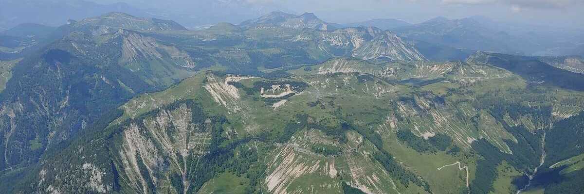 Flugwegposition um 09:48:43: Aufgenommen in der Nähe von Gemeinde Abtenau, Österreich in 2212 Meter