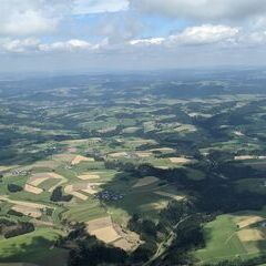 Flugwegposition um 11:24:50: Aufgenommen in der Nähe von Gemeinde Altenfelden, Österreich in 1549 Meter