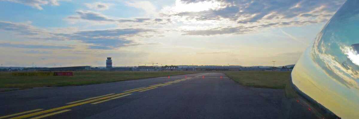 Flugwegposition um 05:10:29: Aufgenommen in der Nähe von Dobl, 8143, Österreich in 1258 Meter