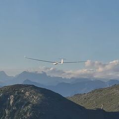 Flugwegposition um 17:56:01: Aufgenommen in der Nähe von Arrondissement de Digne-les-Bains, Frankreich in 2432 Meter