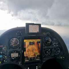 Flugwegposition um 15:00:39: Aufgenommen in der Nähe von 06047 Preci, Perugia, Italien in 2760 Meter