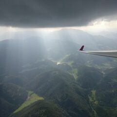 Verortung via Georeferenzierung der Kamera: Aufgenommen in der Nähe von Gemeinde Ternitz, Österreich in 2200 Meter