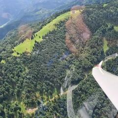 Flugwegposition um 11:12:13: Aufgenommen in der Nähe von Gemeinde Lilienfeld, 3180, Österreich in 1420 Meter