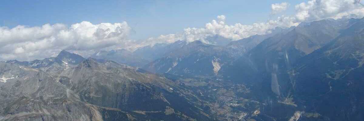 Verortung via Georeferenzierung der Kamera: Aufgenommen in der Nähe von Arrondissement de Saint-Jean-de-Maurienne, Frankreich in 3300 Meter