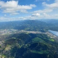 Flugwegposition um 14:10:35: Aufgenommen in der Nähe von Parschlug, Österreich in 1759 Meter