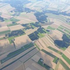 Verortung via Georeferenzierung der Kamera: Aufgenommen in der Nähe von Gemeinde Dobersberg, Österreich in 2100 Meter