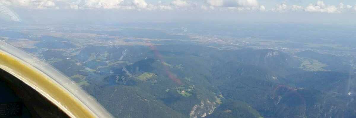 Flugwegposition um 12:51:43: Aufgenommen in der Nähe von Gemeinde Puchberg am Schneeberg, Österreich in 1942 Meter