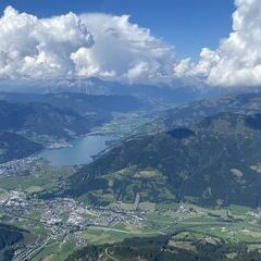 Flugwegposition um 12:33:45: Aufgenommen in der Nähe von Gemeinde Fusch an der Großglocknerstraße, 5672 Fusch an der Großglocknerstraße, Österreich in 2531 Meter