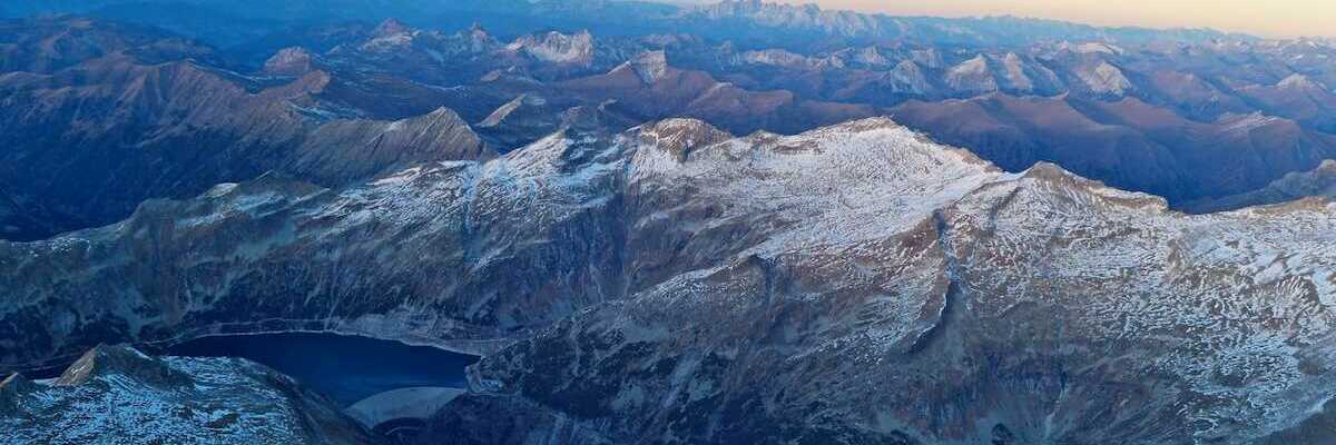 Flugwegposition um 15:30:12: Aufgenommen in der Nähe von Gemeinde Malta, Österreich in 3676 Meter