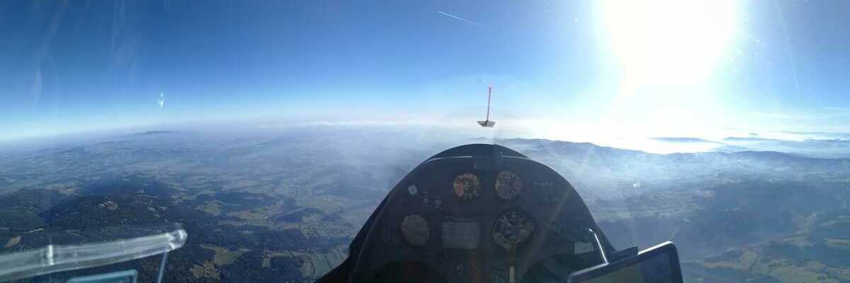 Flugwegposition um 12:37:53: Aufgenommen in der Nähe von Gemeinde St. Lorenzen am Wechsel, St. Lorenzen am Wechsel, Österreich in 2565 Meter