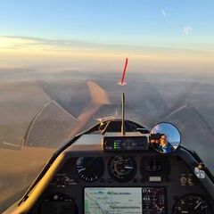 Flugwegposition um 15:14:22: Aufgenommen in der Nähe von Okres Bruntál, Tschechien in 2647 Meter