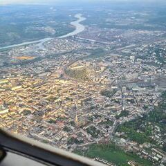 Flugwegposition um 17:06:48: Aufgenommen in der Nähe von Linz, Österreich in 1183 Meter