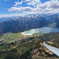 Flugwegposition um 13:38:03: Aufgenommen in der Nähe von Gemeinde Eben am Achensee, Österreich in 1993 Meter