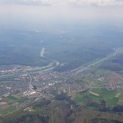 Flugwegposition um 12:20:36: Aufgenommen in der Nähe von Kelheim, Deutschland in 1964 Meter