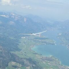 Flugwegposition um 10:51:44: Aufgenommen in der Nähe von Gemeinde Bad Goisern am Hallstättersee, Bad Goisern am Hallstättersee, Österreich in 2497 Meter
