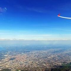 Flugwegposition um 14:38:23: Aufgenommen in der Nähe von Gemeinde Rohrbach-Steinberg, Österreich in 2169 Meter