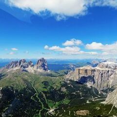 Flugwegposition um 11:55:47: Aufgenommen in der Nähe von 38032 Canazei, Autonome Provinz Trient, Italien in 2845 Meter