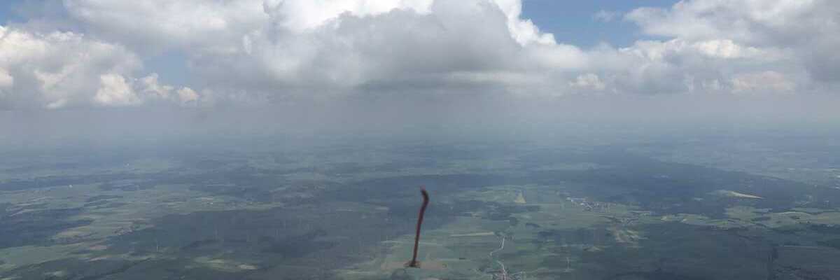 Flugwegposition um 11:39:18: Aufgenommen in der Nähe von Gemeinde Groß-Siegharts, Österreich in 1943 Meter