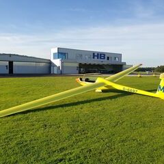 Verortung via Georeferenzierung der Kamera: Aufgenommen in der Nähe von Gemeinde Hofkirchen im Traunkreis, Österreich in 400 Meter