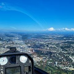 Flugwegposition um 15:54:59: Aufgenommen in der Nähe von Leonding, Österreich in 803 Meter