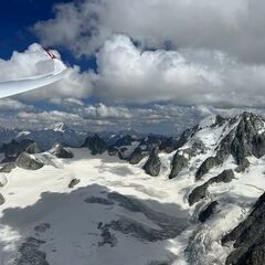 Flugwegposition um 14:00:25: Aufgenommen in der Nähe von Arrondissement de Bonneville, Frankreich in 3439 Meter