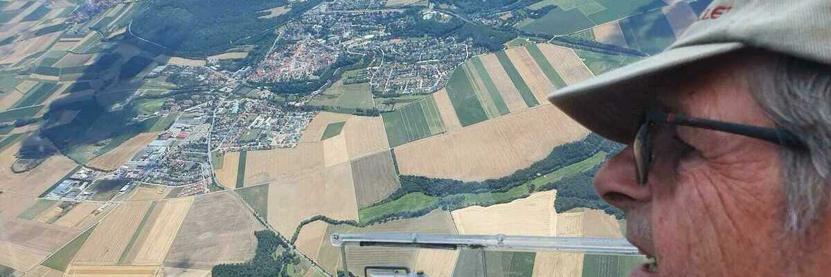 Flugwegposition um 11:57:55: Aufgenommen in der Nähe von Gemeinde Eggenburg, 3730, Österreich in 1802 Meter