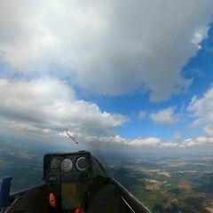 Flugwegposition um 14:42:20: Aufgenommen in der Nähe von Okres Jindřichův Hradec, Tschechien in 1682 Meter