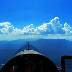 Flugwegposition um 12:55:01: Aufgenommen in der Nähe von Municipality of Prevalje, 2391 Prevalje, Slowenien in 2095 Meter