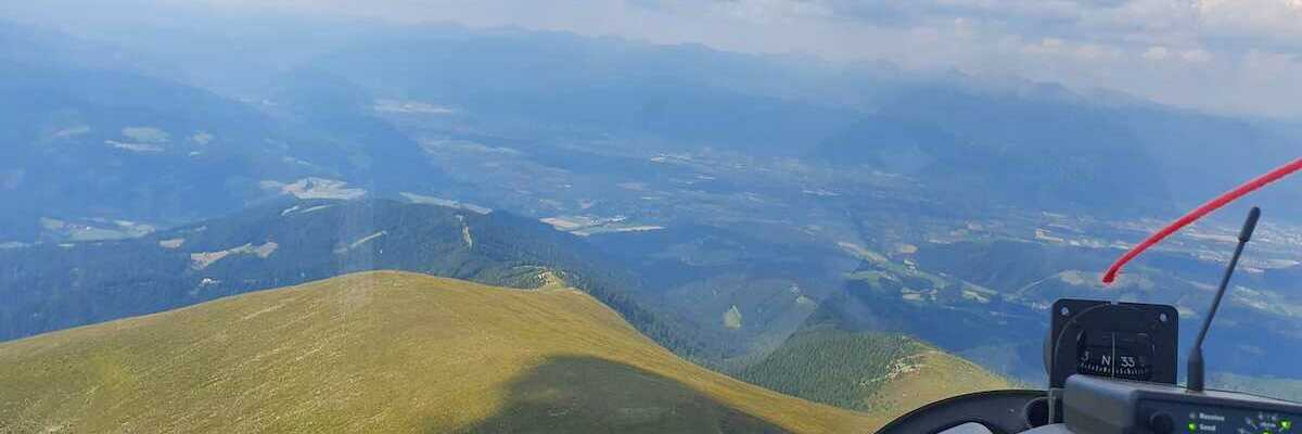 Flugwegposition um 13:08:21: Aufgenommen in der Nähe von Amering, Österreich in 2250 Meter