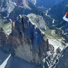 Flugwegposition um 11:20:03: Aufgenommen in der Nähe von Toblach, Autonome Provinz Bozen - Südtirol, Italien in 3149 Meter