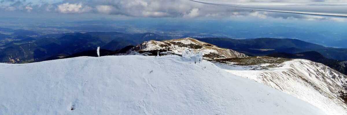 Flugwegposition um 11:33:12: Aufgenommen in der Nähe von Gemeinde Reichenau an der Rax, Österreich in 2057 Meter