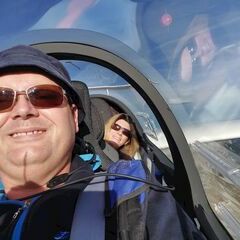 Flugwegposition um 14:01:44: Aufgenommen in der Nähe von Innsbruck, Österreich in 2572 Meter