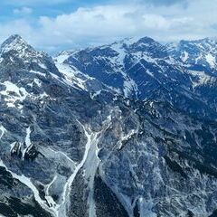 Flugwegposition um 12:12:09: Aufgenommen in der Nähe von Gemeinde Saalfelden am Steinernen Meer, 5760 Saalfelden am Steinernen Meer, Österreich in 2171 Meter