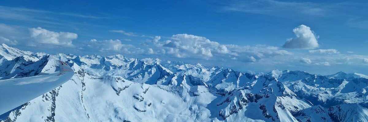 Flugwegposition um 15:23:30: Aufgenommen in der Nähe von Gemeinde Gerlos, 6281 Gerlos, Österreich in 3262 Meter