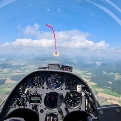 Flugwegposition um 10:27:25: Aufgenommen in der Nähe von Cham, Deutschland in 1325 Meter