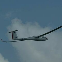 Flugwegposition um 08:45:06: Aufgenommen in der Nähe von Innsbruck, Österreich in 572 Meter