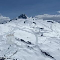 Flugwegposition um 12:15:53: Aufgenommen in der Nähe von Gemeinde Tux, Österreich in 2789 Meter
