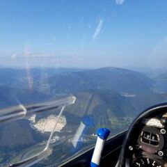 Flugwegposition um 16:14:29: Aufgenommen in der Nähe von Villach, Österreich in 2175 Meter