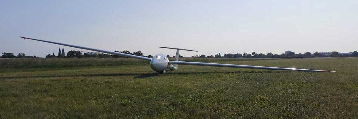 Flugwegposition um 15:42:29: Aufgenommen in der Nähe von Wels, Österreich in 278 Meter
