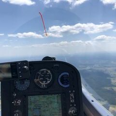 Flugwegposition um 11:32:17: Aufgenommen in der Nähe von Main-Kinzig-Kreis, Deutschland in 1452 Meter