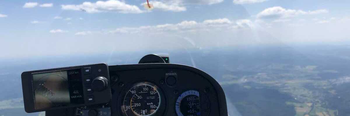 Flugwegposition um 11:32:17: Aufgenommen in der Nähe von Main-Kinzig-Kreis, Deutschland in 1452 Meter