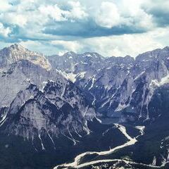 Flugwegposition um 14:55:52: Aufgenommen in der Nähe von 33010 Malborghetto Valbruna, Udine, Italien in 2261 Meter