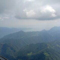 Flugwegposition um 12:45:50: Aufgenommen in der Nähe von 25080 Magasa, Brescia, Italien in 2610 Meter