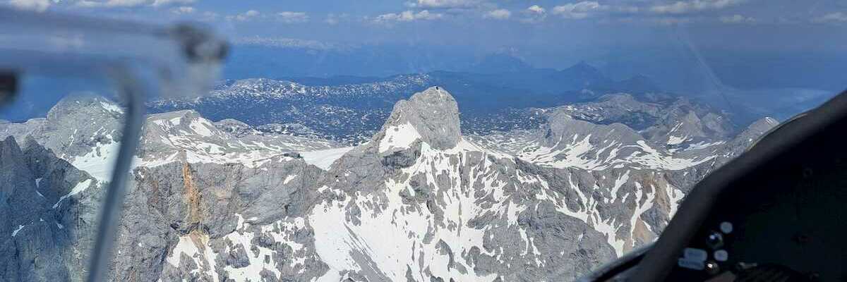 Flugwegposition um 12:55:27: Aufgenommen in der Nähe von Gemeinde Ramsau am Dachstein, 8972, Österreich in 3188 Meter
