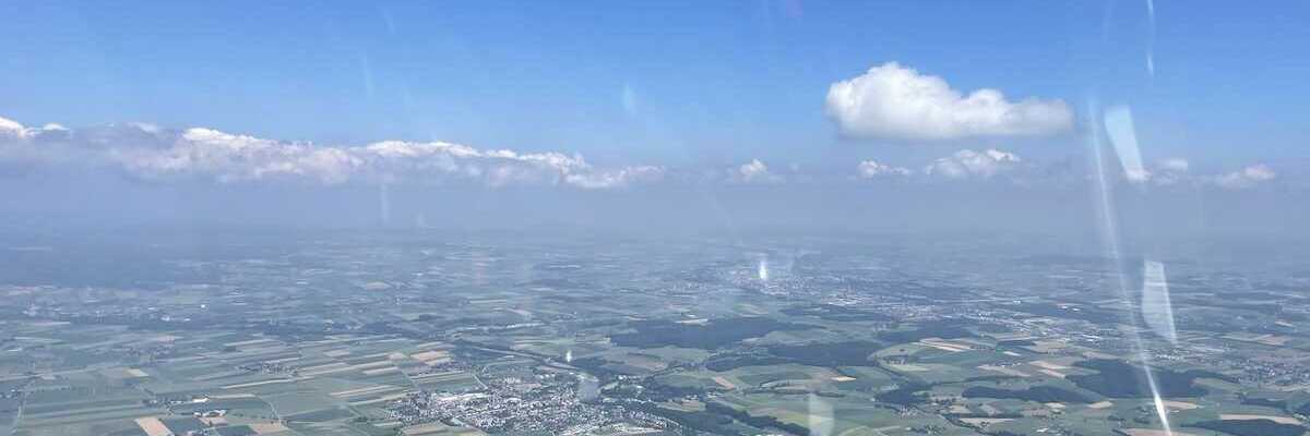 Flugwegposition um 10:56:59: Aufgenommen in der Nähe von Gemeinde Hofstetten-Grünau, Österreich in 1425 Meter