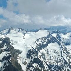 Flugwegposition um 15:01:30: Aufgenommen in der Nähe von Gemeinde Kaprun, Kaprun, Österreich in 3150 Meter