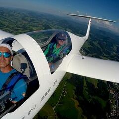 Flugwegposition um 15:26:28: Aufgenommen in der Nähe von Biberbach, Österreich in 1030 Meter