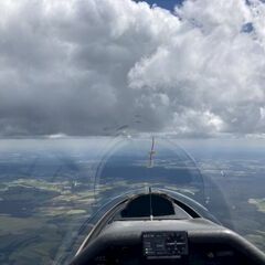 Flugwegposition um 12:37:56: Aufgenommen in der Nähe von Tirschenreuth, Deutschland in 2227 Meter