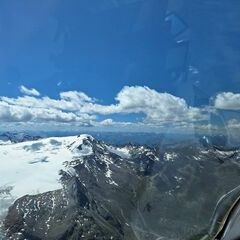 Flugwegposition um 12:03:43: Aufgenommen in der Nähe von Gemeinde Kaunertal, Österreich in 3447 Meter